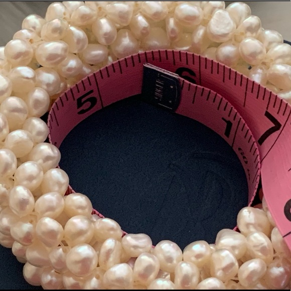 Blue Nile THICK multi strand pearl bracelet - Picture 12 of 15